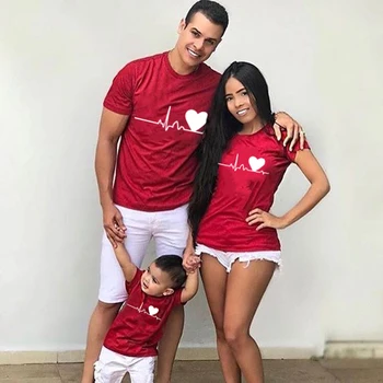 Aşk Kalp Atışı Pamuk Aile Eşleştirme T-shirt güzel Anne Baba Çocuklar Bana Bebek Baba Anne Kızı Oğlu Kız Erkek Giysileri Kıyafet